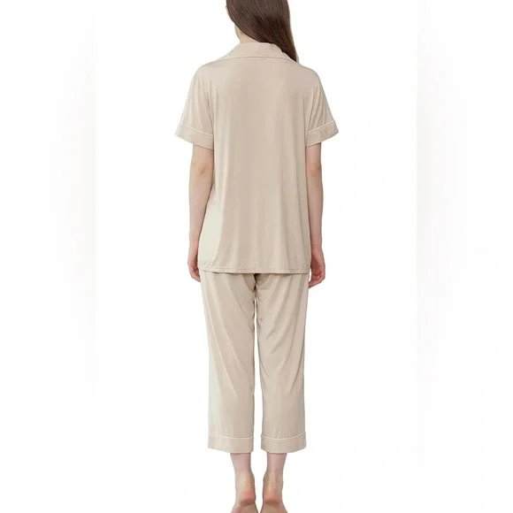 NWT Pajama Set for Women Soft Capri Button Up Cooling Pjs Set/Size Small - Picture 5 of 11